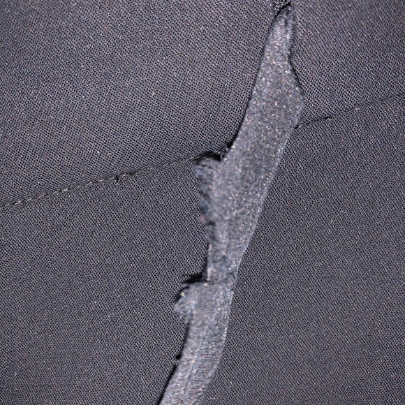 🌟SOLD Wilfred black pants. Size 4 - Picture 4 of 4